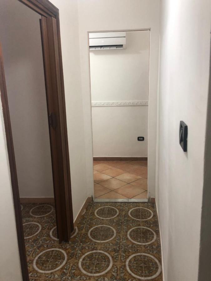Quartieri Spagnoli Homecasa Vacanze Naples Luaran gambar