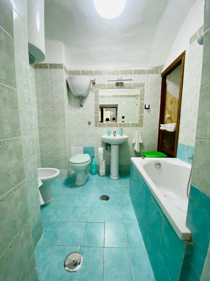 Quartieri Spagnoli Homecasa Vacanze Naples Luaran gambar