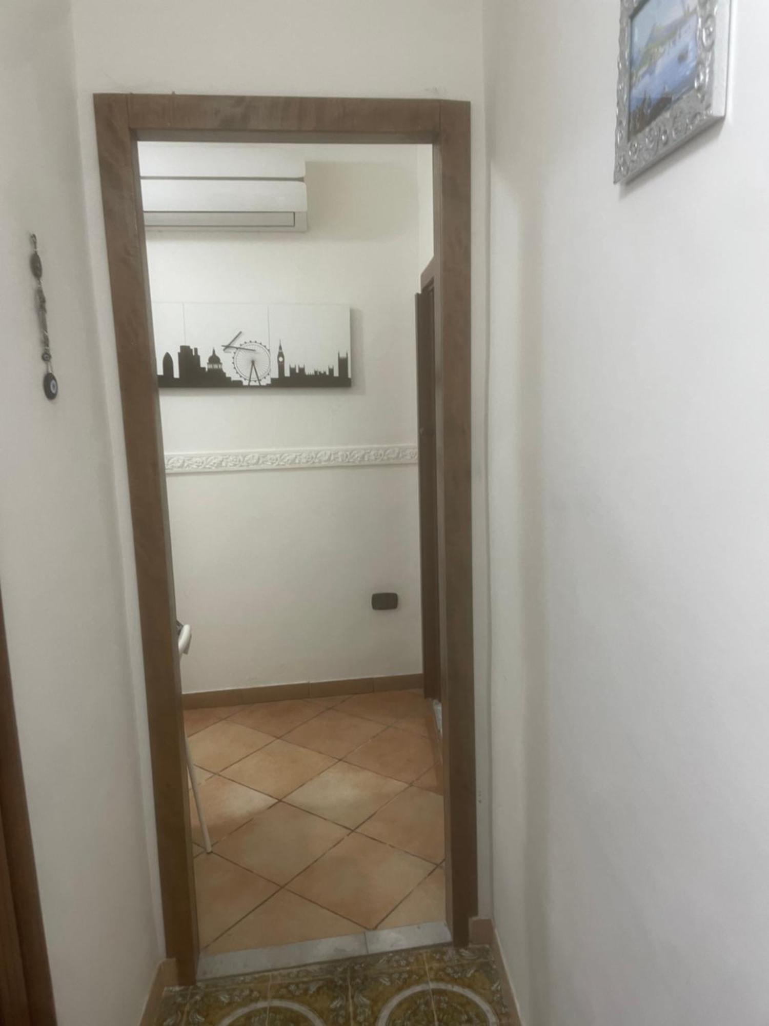 Quartieri Spagnoli Homecasa Vacanze Naples Luaran gambar